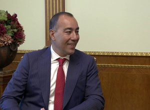 Նախագահ Արմեն Սարգսյանը հյուրընկալել է իտալացի քանդակագործ Լորենցո Քուինին