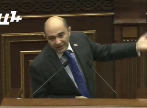 Առաջարկում եմ լուծարել նախարարությունները, ցրել խորհրդարանը, լինի մենակ վարչապետ. Մարուքյան