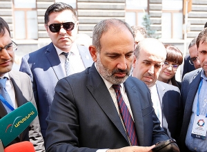 Ցանկացած փողկապավորից գոռում-գոչյուններով հումանիտար օգնություն են պահանջում․ վարչապետ