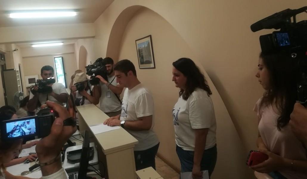 67474600_429374464458274_4068071221793652736_n