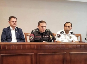 Վալերիյ Օսիպյանը Տավուշի մարզային վարչության անձնակազմին է ներկայացրել վարչության նորանշանակ պետին