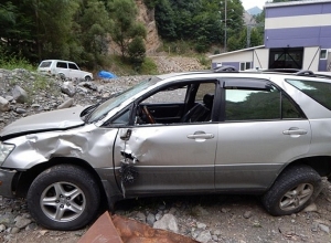 Արցախում մեքենան գլորվել է ձորը (լուսանկարներ)