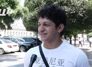 Չինարենը չմոռանալու համար երիտասարդն ուզում է չծառայել բանակում