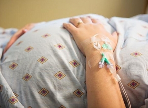 Выясняются обстоятельства смерти роженицы и новорожденного