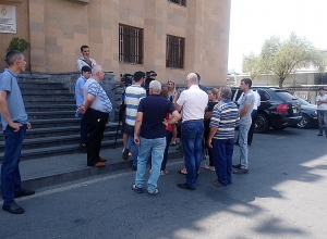 Կոյուղագիծը վթարային վիճակում է․ բնակիչները բողոքում են