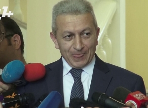 Կանխատեսումները թույլ են տալիս պարտքի բեռի չկառավարվող աճի մասին չխոսել․ Ատոմ Ջանջուղազյան