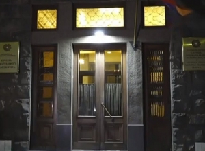 Live. Գագիկ Խաչատրյանի պաշտպանների հրատապ ասուլիսը ԱԱԾ-ի դիմաց