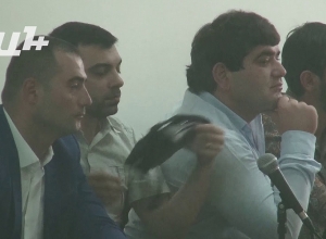 Մասիսի քաղաքապետի գործով դատական նիստը հետաձգվեց