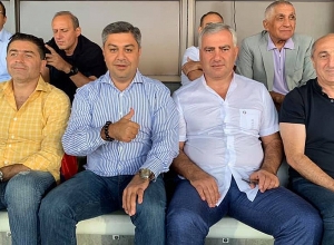 Артур Ванецян и Самвел Карапетян в Люксембурге будут следить за матчем “Дюделанж” – “Арарат-Армения”