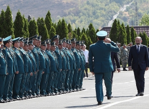 Праздничный парад по случаю Дня трудящегося МЧС