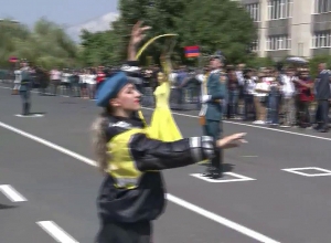 Տոնական շքերթ՝ ԱԻՆ աշխատողի օրվա առթիվ