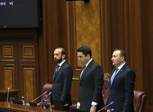 ՀՀ օրհներգով մեկնարկեց ԱԺ երրորդ նստաշրջանի աշխատանքը․ ՈՒՂԻՂ
