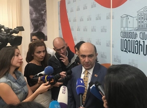 Для партии “Просвещенная Армения” выход Армана Бабаджаняна из фракции не был неожиданностью