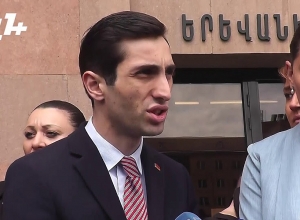 «Սանիթեք» ընկերության աշխատակիցները Երևանի քաղաքապետարանից իրենց աշխատավարձերն են պահանջում