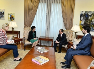 Зограб Мнацаканян принял новоназначенного посла Литвы