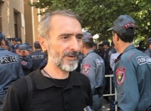 В одном и том же суде судят Роберта Кочаряна и «Сасна Црер»: это – абсурд: Артур Мовсисян