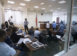 Возобновилось судебное заседание по делу Роберта Кочаряна и остальных