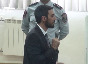 Խնդրում եմ ձեզ  դատարան վերացնել  Ռ. Քոչարանի խափանման միջոց ընտրած կալանավորումը. Արամ Վարդըանյան