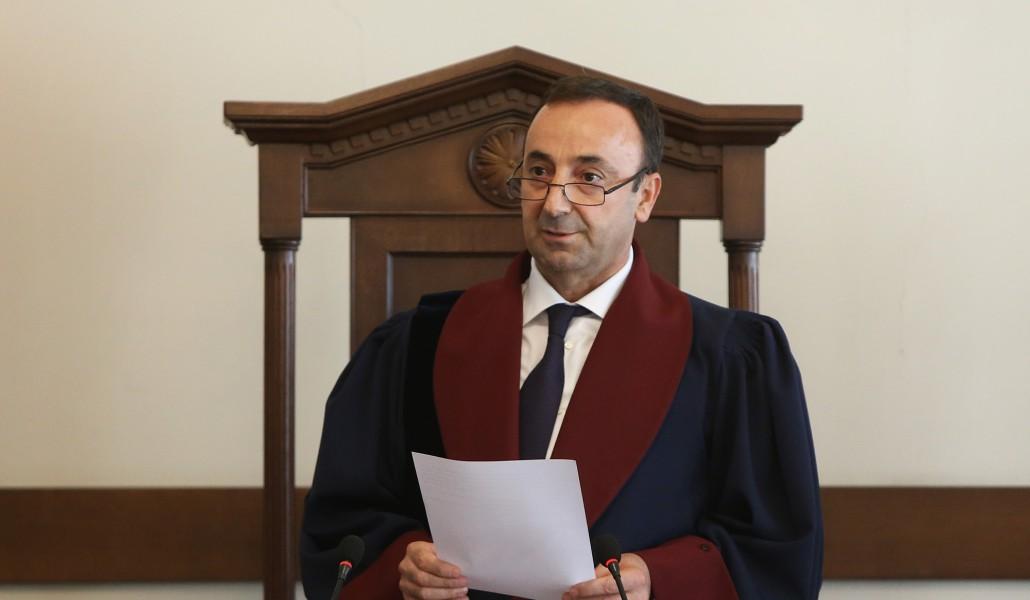 հրայր թովմասյան