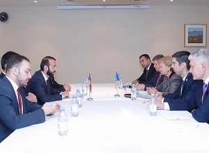 Арарат Мирзоян встретился со спикером парламента Молдовы