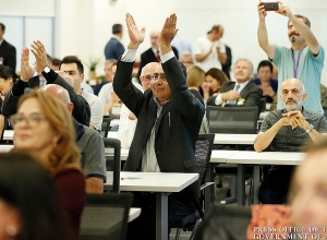 Никол Пашинян встретился с руководством компании “Синопсис”