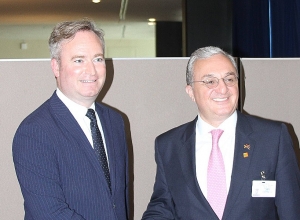 Зограб Мнацаканян встретился с государственным секретарем при МИД Франции Жан-Батистом Лемуаном