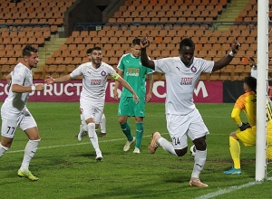 В отложенном матче “Пюник” одержал победу над “Лори”