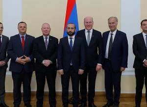 Арарат Мирзоян принял парламентариев Австралии
