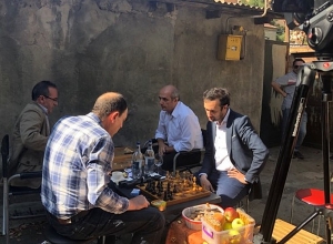 Акция протеста с нарды и шахматами напротив офиса «Фонда открытые общества»