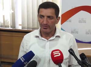 Այնպես չէ, որ Հրայր Թովմասյանին պաշտպանելու խնդիր  ունենք. Գևորգ Պետրոսյան