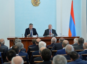 Президент Саркисян принял делегацию Союза Армян России