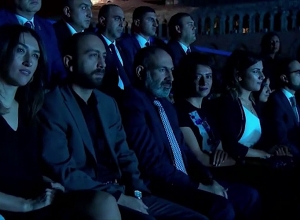 Վարչապետը տիկնոջ և դուստրերի հետ ներկա է գտնվել WCIT-2019-ի բացուման  համերգին