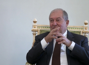 Նախագահ Սարգսյանին հավատարմագրերն է հանձնել Կորեայի նորանշանակ դեսպանը.