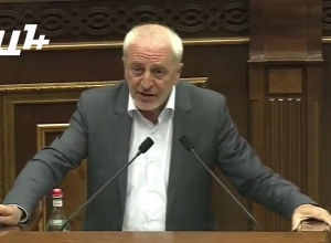 Ձեր հեղափոխությունը կիսա՞տ կմնա, եթե․ պարզաբանում է Արամ Մանուկյանը