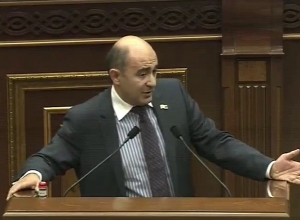 Հանդարտվե՛ք, սթափվե՛ք ու նորմալ խոսեք. Մարուքյանը՝ Թունյանին
