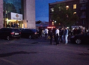 Стартовало судебное заседание по делу об аресте Арсена Бабаяна