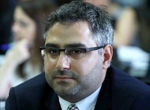 Сархат Петросян освобожден от должности руководителя Комитета кадастра