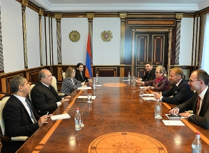 Президент Саркисян встретился с вице-президентом Европейского инвестиционного банка