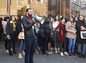 Arayik Harutyunyan will walk away just as he walked in - university students protesting