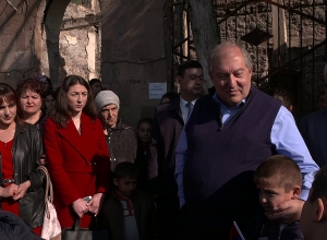 Արմեն Սարգսյանն այցելել է Տավուշի մարզի սահմանամերձ Չինարի համայնք