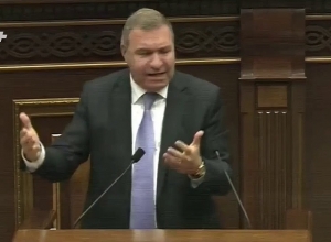 Ձեզ չի հաջողվելու մեզ ցուցում տալ. մենք մնալու ենք հաստատ. Միքայել Մելքումյան