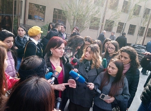 «Руки прочь от армянского языка и ученых»: акции протеста продолжаются