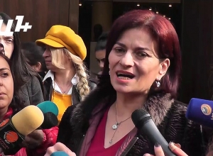 Ցուցարարներն իրազեկելով շարժվեցին դեպի ԵՊՀ կենտրոնական մասնաշենք