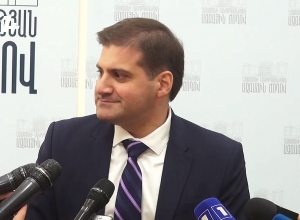 Արման Բաբաջանյանը՝ Վազգեն Մանուկյանի հրաժարականի մասին