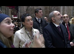 Փաշինյանն այցելել է Միլանի կաթոլիկ տաճար՝ ծանոթանալու համաշխարհային պատմամշակութային կառույցին