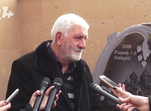 Մարտի 1-ի զոհերից Արմեն Ֆարմանյանի տան բակում այսօր բացվեց նրա հիշատակը հավերժացնող հուշարձան