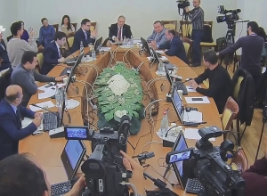 Փաստորեն այս նախագծով Ս.Սարգսյանի ու Հրայր Թովմասյանի կամքն եք կատարում․ Տարոն Սիմոնյանը՝ Բադասյանին