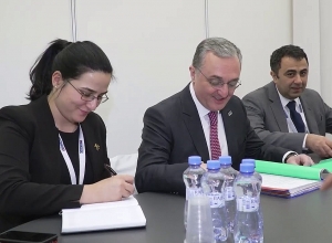 ԱԳ նախարար Զոհրաբ Մնացականյանի հանդիպումը ԵՄ հատուկ ներկայացուցիչ Տոյվո Կլաարի հետ