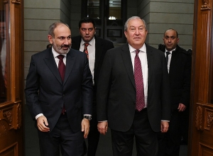 Премьер-министр и президент провели рабочую встречу