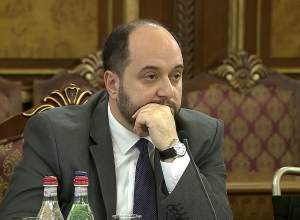 Կառավարությունում քննարկվել են պետական բյուջեի եկամտային և ծախսային մասերին վերաբերող հարցեր